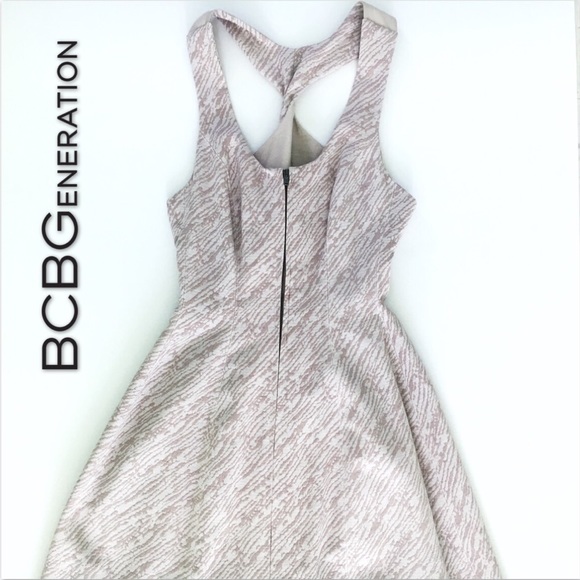 NWOT BCBG Flare Dress With Zipper size 6 - Picture 2 of 5